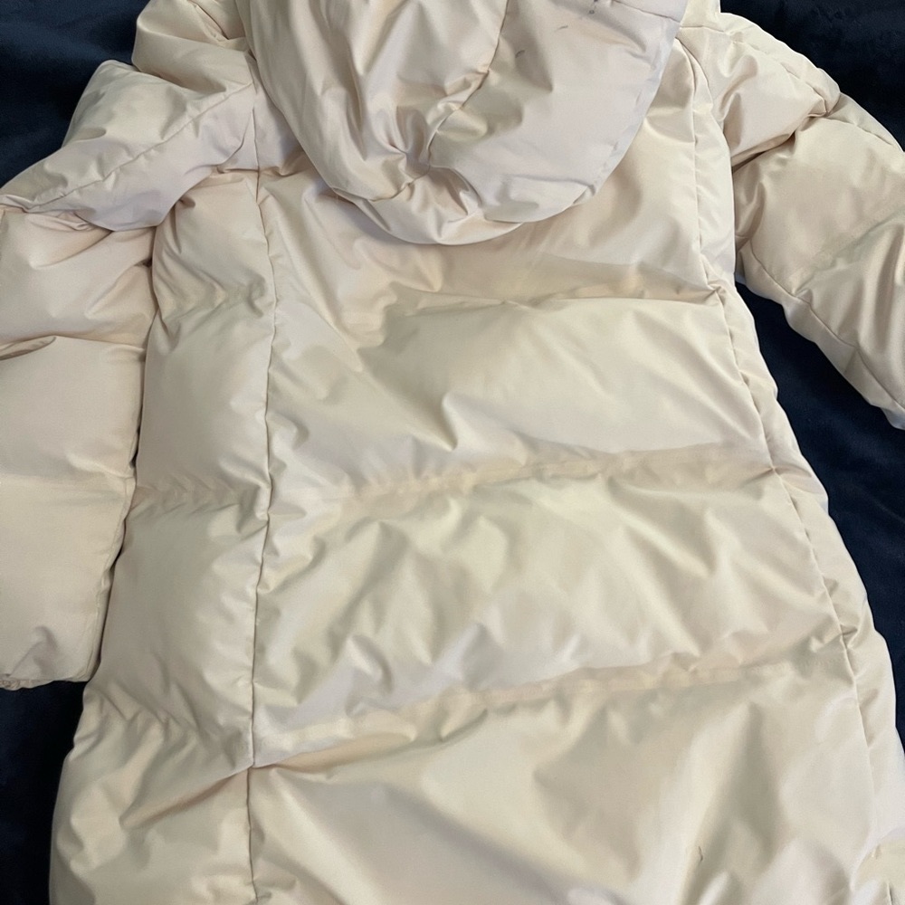 Uniqlo women size M medium winter parka in cream